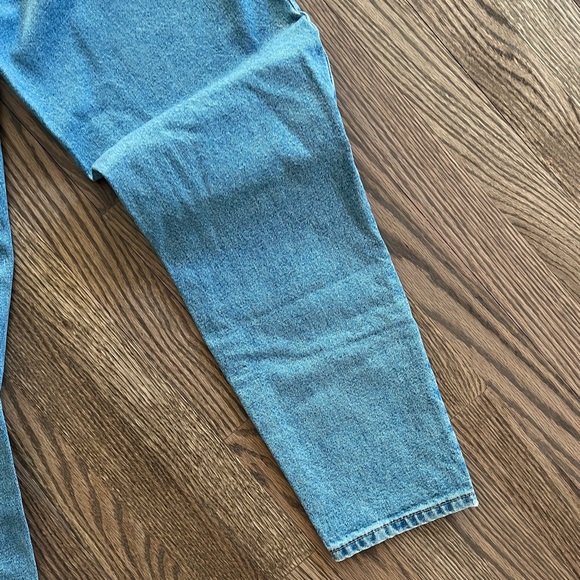 Zara - Picture 4 of 4